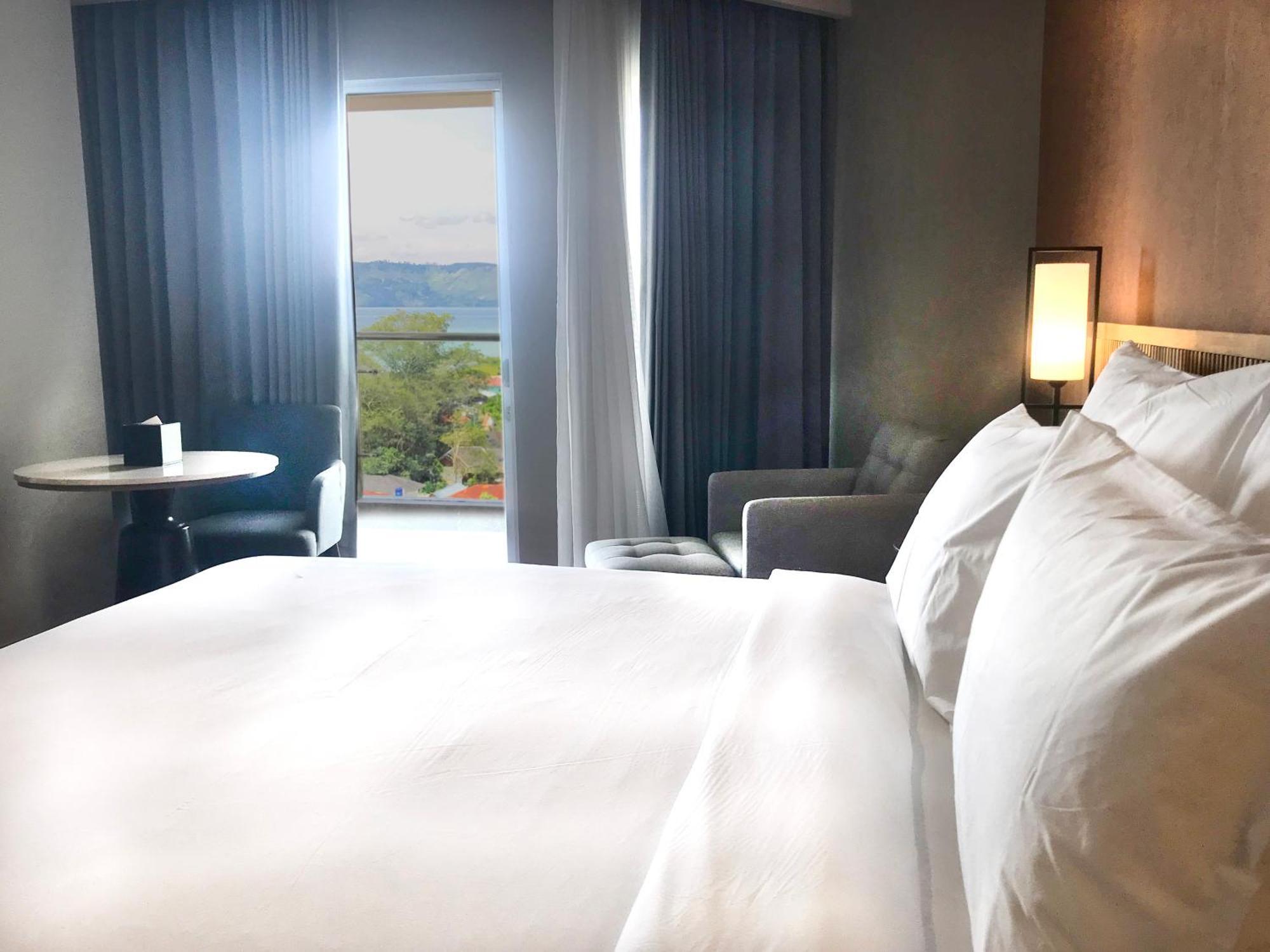 Labersa Hotel & Convention Center Samosir Sinapuran ภายนอก รูปภาพ