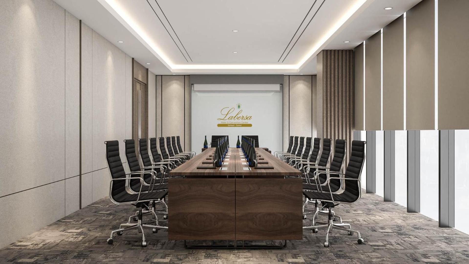 Labersa Hotel & Convention Center Samosir Sinapuran ภายนอก รูปภาพ