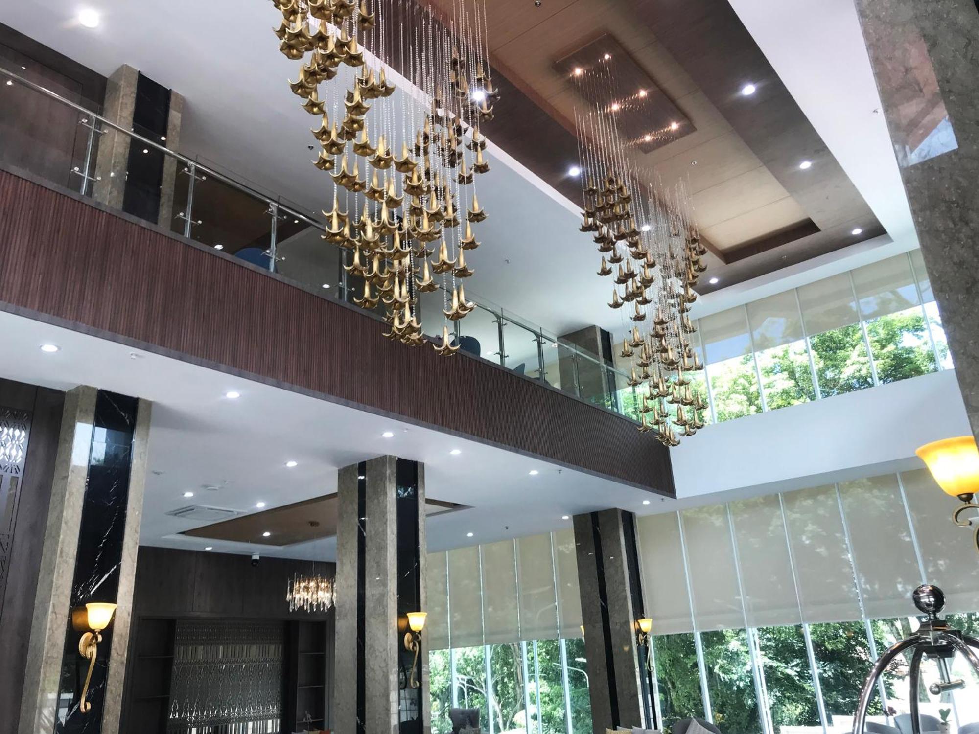 Labersa Hotel & Convention Center Samosir Sinapuran ภายนอก รูปภาพ